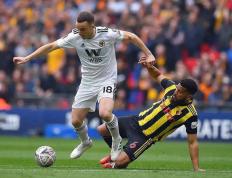 那不勒斯引进英超传奇中场，伯恩茅斯开局艰难，狼队前锋威胁减弱