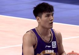 CBA名(míng)记：广东队送出高工資(zī)+高额转会費(fèi)，签约陳(chén)国豪