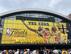 印第(dì)安纳步(bù)行者(zhě)，何等獨(dú)特的篮球