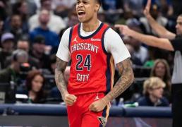 达拉斯独行侠三换一，将汤普森送往鹈鹕