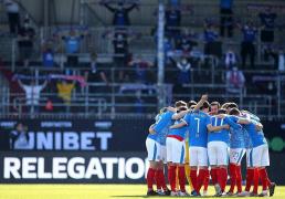 升班马比勒菲尔德迎战降班马荷尔斯泰因基尔，实力碾压对手！