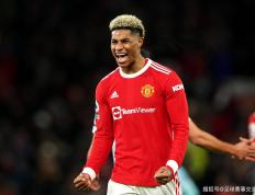 今日足球：富勒姆vs曼联、比利亚雷亚尔vs赫罗纳