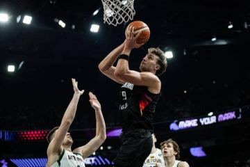 FIBA賽(sài)场的(de)顶尖得分手！奥兰多魔(mó)术侧翼(yì)球星欧锦賽(sài)表现抢眼