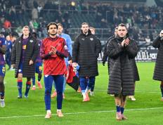 （体育）足球——德甲：门兴格拉德巴赫平莱比锡