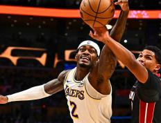 洛杉矶湖(hú)人(rén)戰(zhàn)胜迈阿密热火(huǒ)的关键原(yuán)因