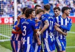 阿(ā)拉维斯重(zhòng)返国王(wáng)杯八强