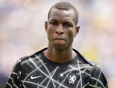 切尔西前锋杰克逊去向成疑，拜仁否认接触，热刺纽卡有意问价