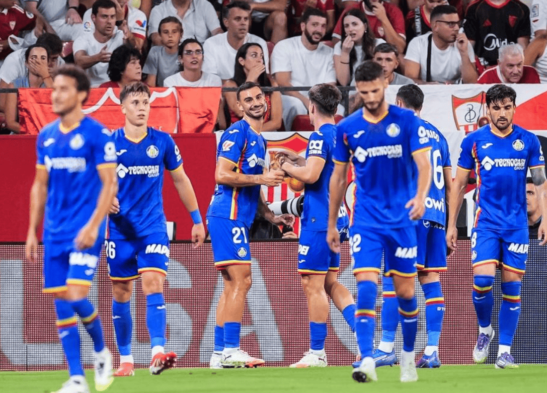 3-2！5-0！足坛瘋(fēng)狂一(yī)夜(yè)，利(lì)物浦绝杀，国米踢(tī)瘋(fēng)了(le)，塞维利(lì)亚爆(bào)冷