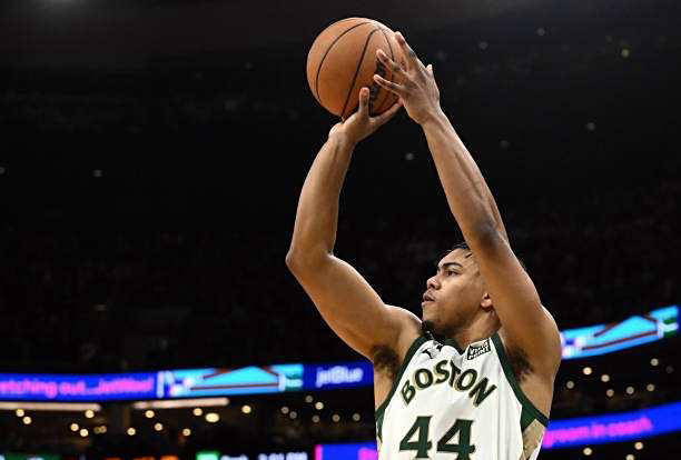 犹他(tā)爵士裁掉前凯尔特人(rén)总冠军成员？