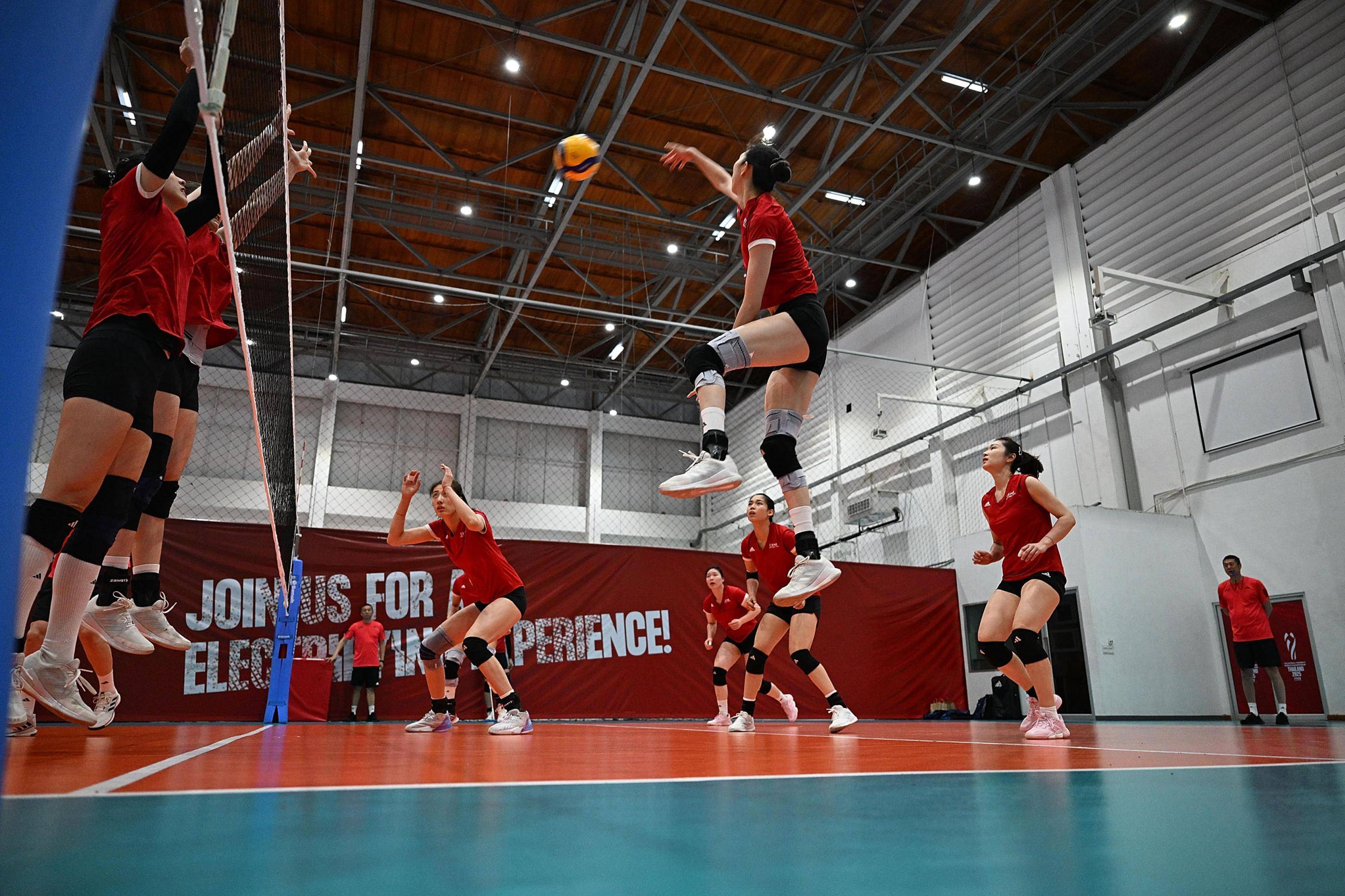 与法国队争世锦赛八强席位 中国女排需做足困难准备