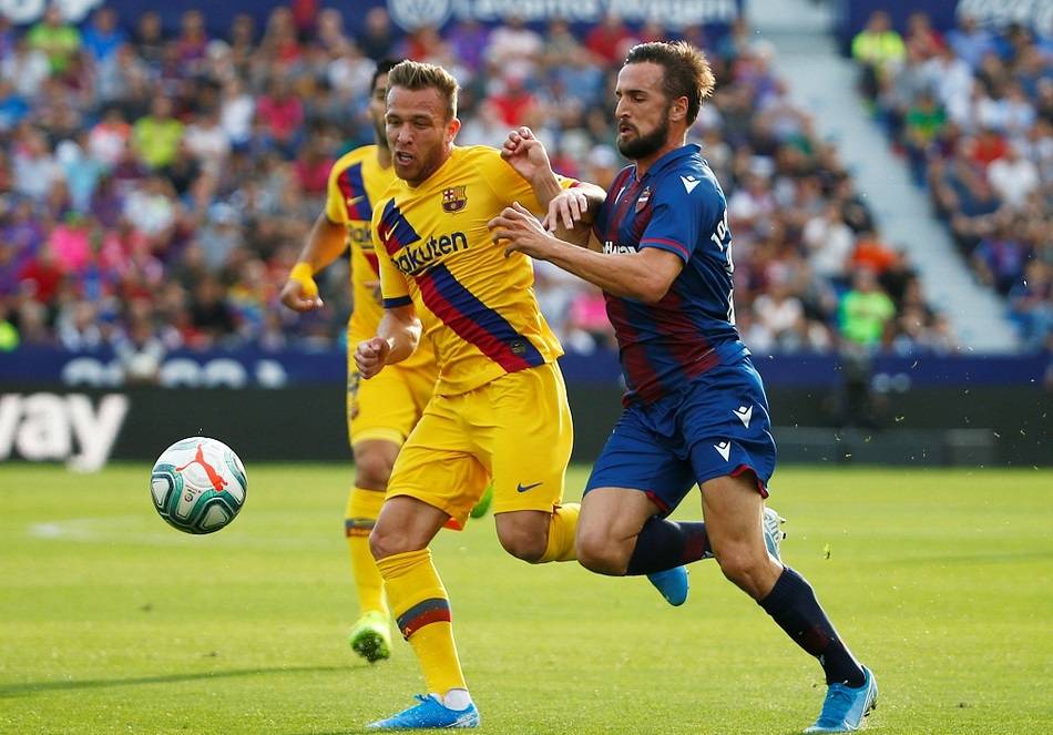 西甲-莱万特2-4巴萨：莱万特有想法，莱万可以上场了|前瞻