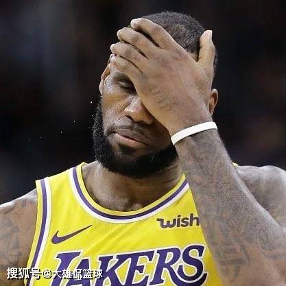 爱德华兹休赛季研究科比和乔丹比赛录像，为啥不研究库里老詹的