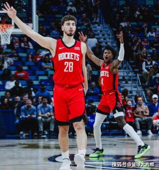 火箭队坐拥5大特质，吸引26+6巨星加盟！阵容深度顶尖，斯通立功
