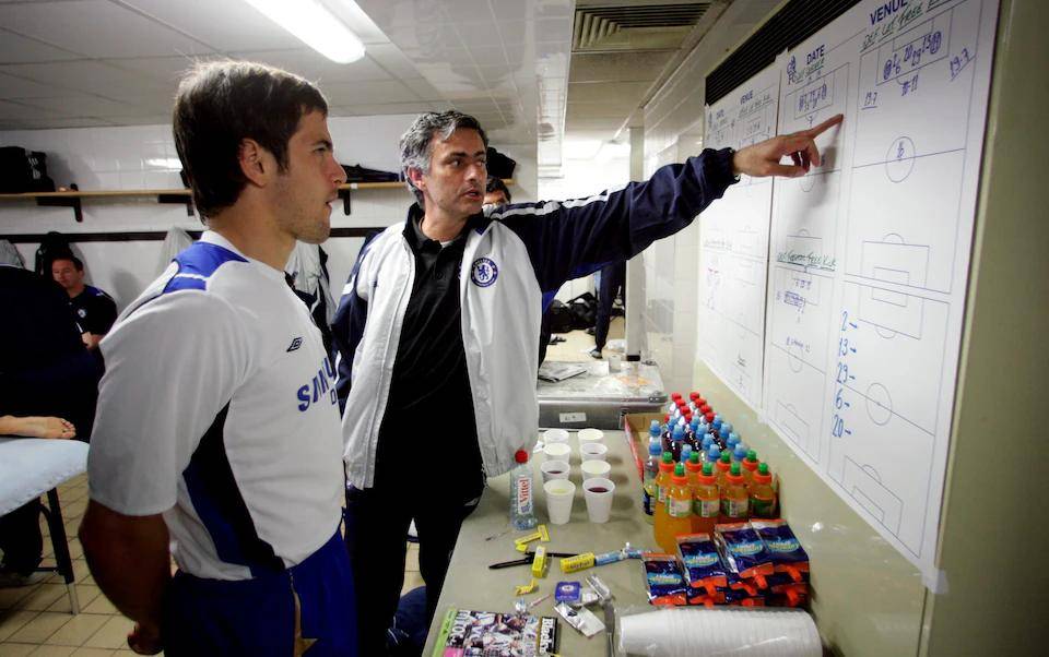 切(qiè)尔西旧将透露，穆帅帶(dài)领国米(mǐ)战胜切(qiè)尔西后，前切(qiè)尔西老板阿布很生氣(qì)