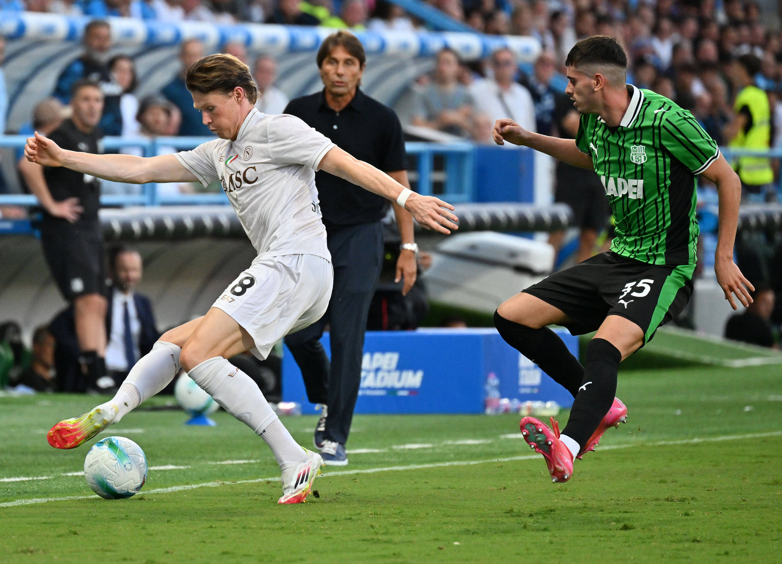 （体育）足球——意甲：那不勒斯勝(shèng)萨索洛(luò)