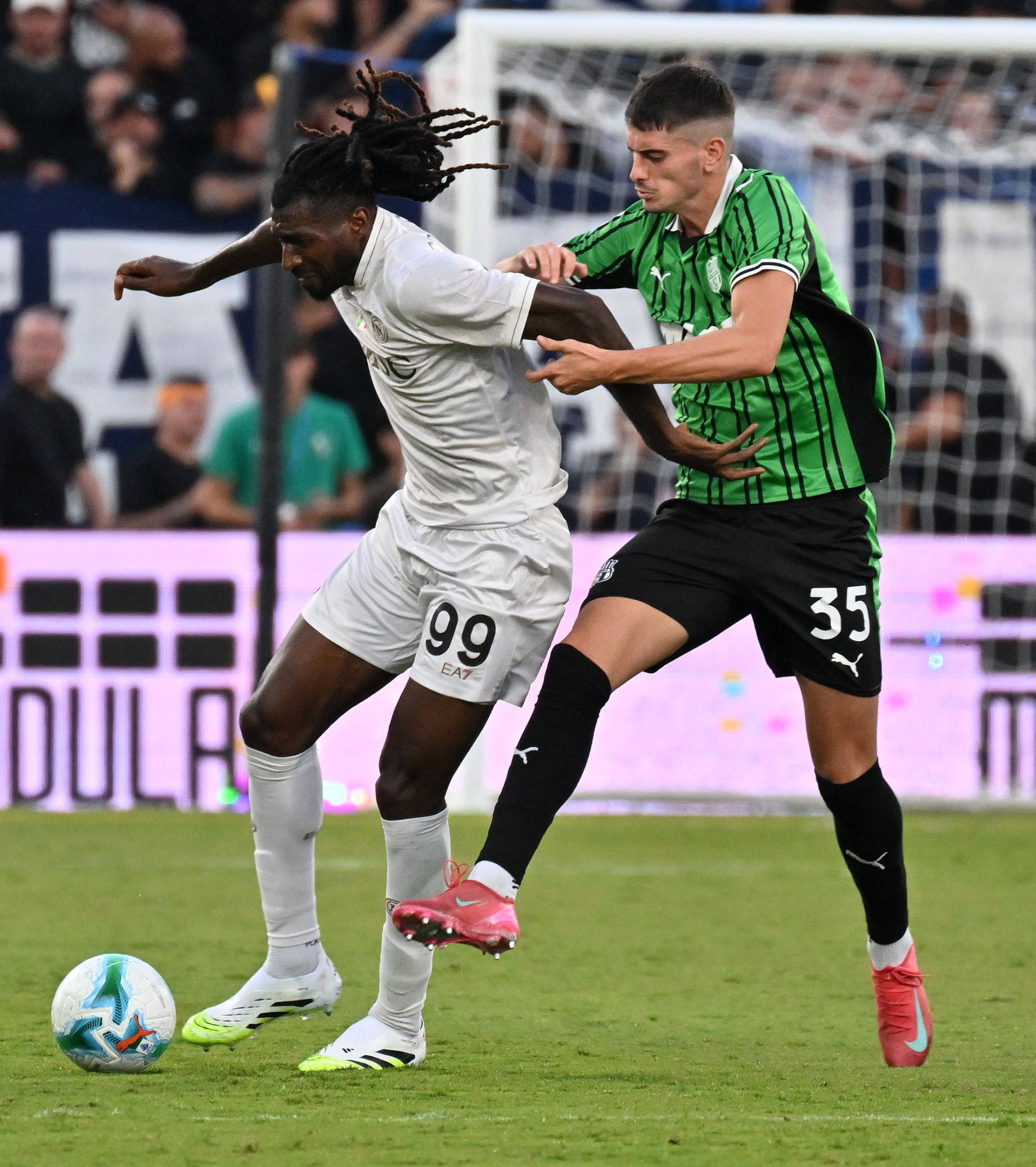 （体育）足球——意甲：那不勒斯勝(shèng)萨索洛(luò)