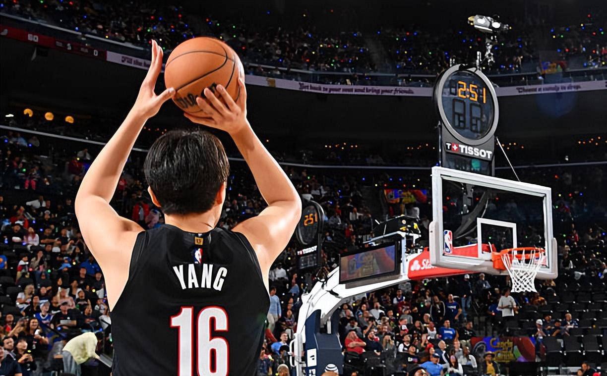 波特兰开拓者主打小个阵容，杨翰森面临困境非个人问题