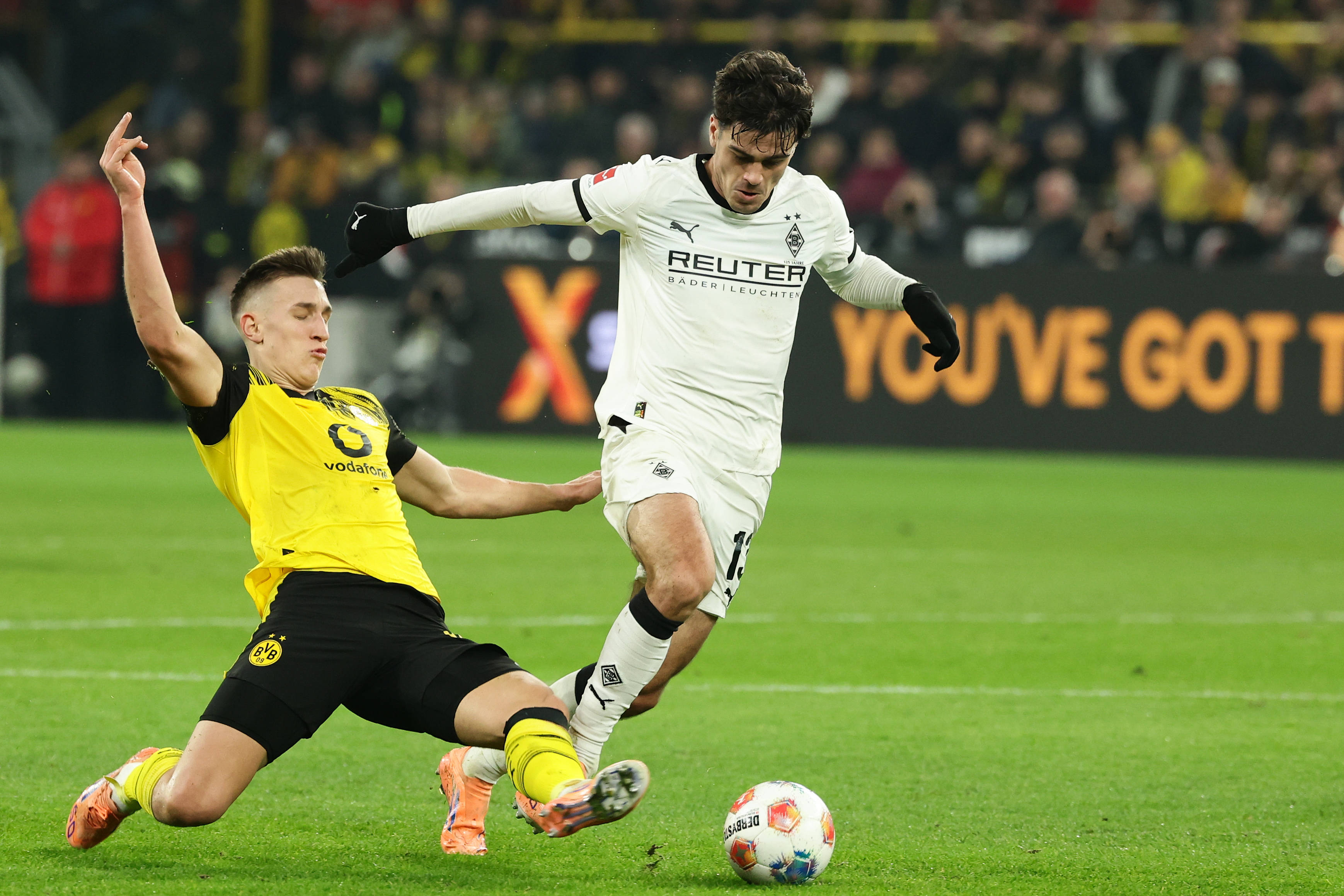 （体育）足球——德甲：多特蒙德胜门兴格拉德巴赫