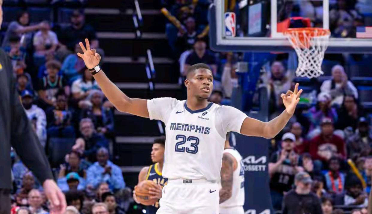 科沃德末节發(fā)威 孟(mèng)菲斯(sī)灰(huī)熊惊险击败太阳