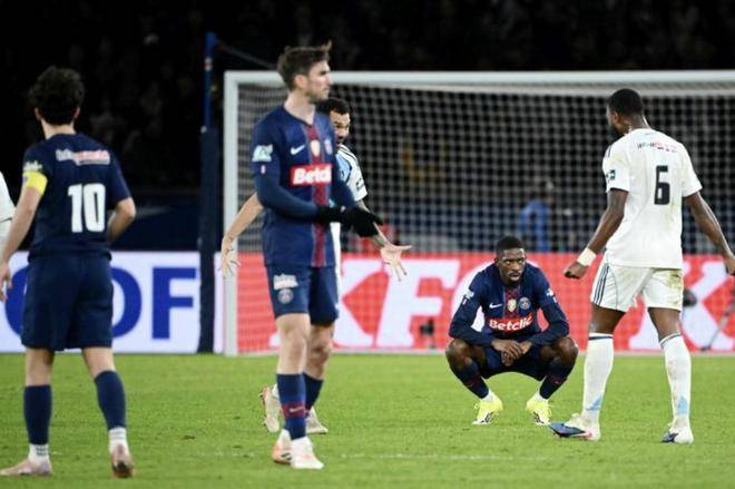 阿(ā)拉维斯重(zhòng)返国王(wáng)杯八强