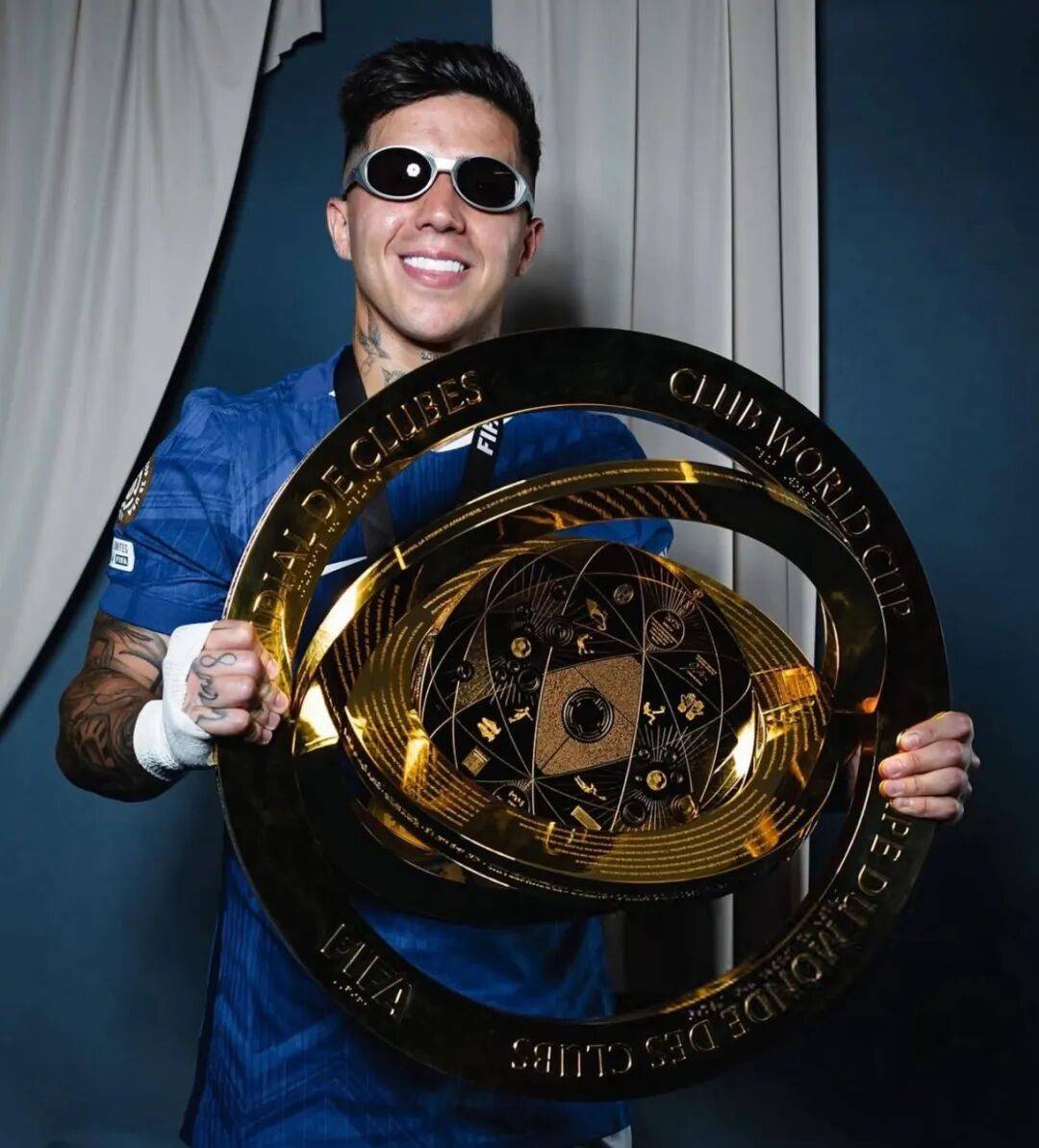 切尔西中场恩佐！